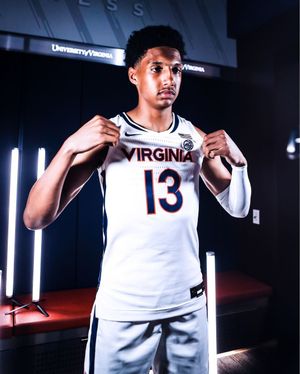 Image post by @uvamenshoops on Instagram