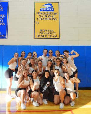 Image post by @hofstradanceteam on Instagram