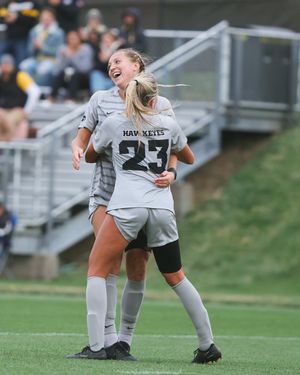 Image post by @HawkeyeSoccer on Twitter