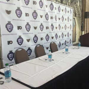 Image post by @readingroyals on Instagram