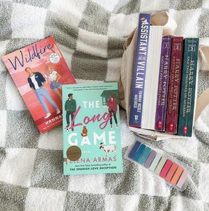 Image post by @blondiereads_ on Instagram
