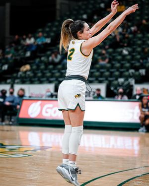 Image post by @ndsuwbb on Instagram