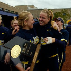 Image post by @umichsoftball on Instagram