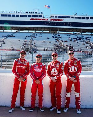 Image post by @teamhendrick on Instagram