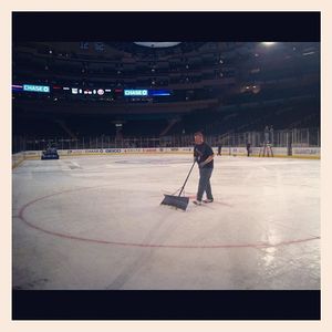 Image post by @nyislanders on Instagram