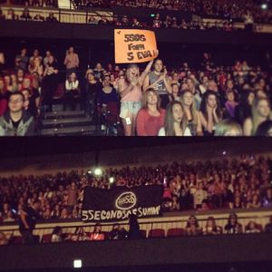 Image post by @5sos on Instagram
