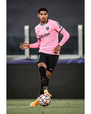 Image post by @ronaldaraujo_4 on Instagram