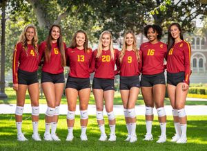 Image post by @uscwomensvolley on Instagram