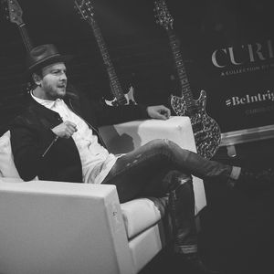Image post by @curiocollection on Instagram