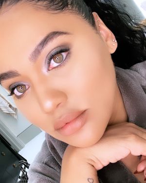 Image post by @ayeshacurry on Instagram