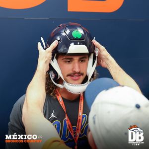 Image post by @broncosespanol on Instagram