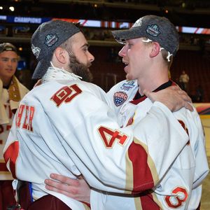 Image post by @du_hockey on Instagram