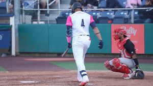 Image post by @everettaquasox on Instagram
