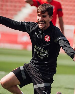 Image post by @gironafc on Instagram