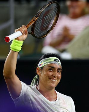 Image post by @creditonecharlestonopen on Instagram