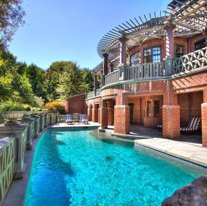 Image post by @christiesrealestate on Instagram