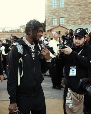 Image post by @itsjsalz on Instagram