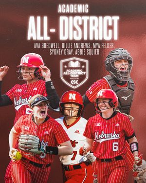 Image post by @HuskerSoftball on Twitter