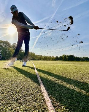 Image post by @alexknappegolf on Instagram
