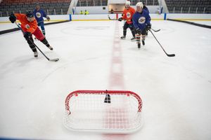 Image post by @sniderhockey on Instagram