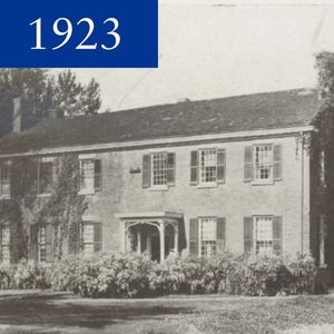 Image post by @IllinoisCollegeAlumni on Facebook