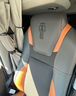 Image post by @inlandkenworthus on Instagram