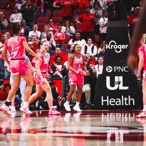 Image post by @LouisvilleWBB on Twitter