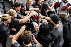 Image post by @USPHLjrcanes on Twitter