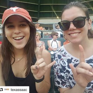 Image post by @texasvolleyball on Instagram