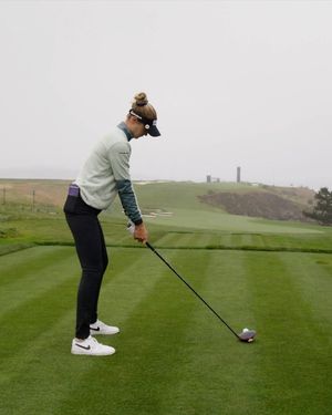 Image post by @taylormade_golf_japan on Instagram