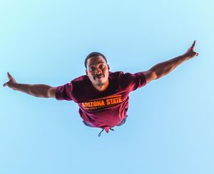 Image post by @ariannagrainey on Instagram