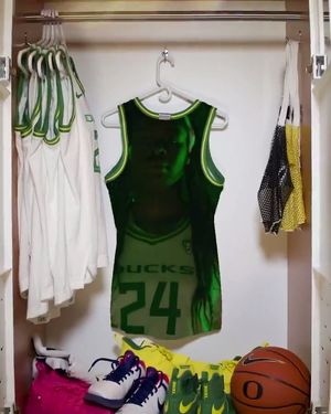 Video post by @goducks on Twitter