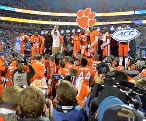 Image post by @ClemsonPrez on Twitter