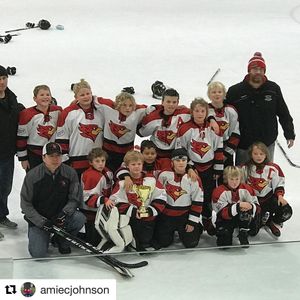 Image post by @officialminnhockey on Instagram