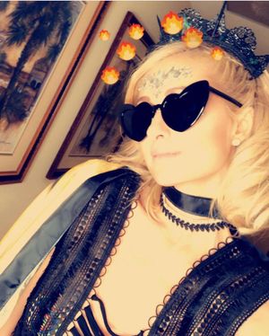 Image post by @parishilton on Instagram