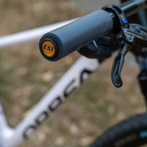 Image post by @esigrips on Instagram