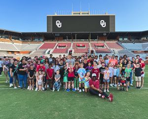 Image post by @ou_football on Instagram