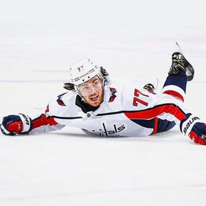 Image post by @warroadhockeyco on Instagram