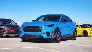 Image post by @vroom on Instagram