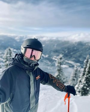 Image post by @jacksongoldstone on Instagram