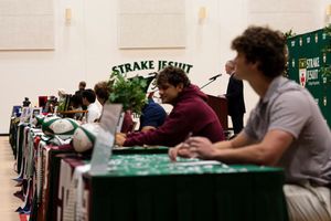 Image post by @StrakeJesuitATH on Twitter