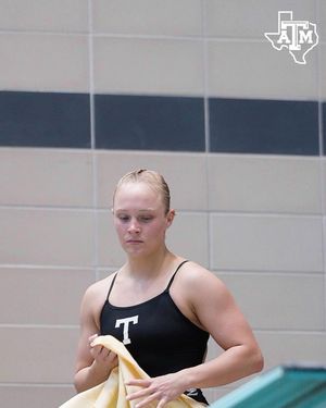 Image post by @aggieswimdive on Instagram