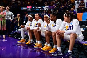 Image post by @lsuwbkb on Twitter