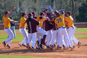 Image post by @wueagles on Instagram