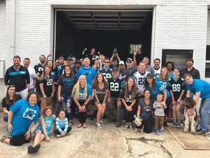 Image post by @roaringriot on Instagram