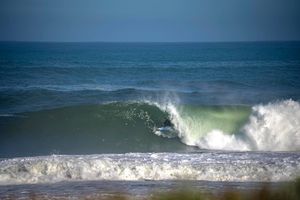 Image post by @wsl.qs on Instagram