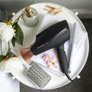 Image post by @panasonicpersonalcare on Instagram