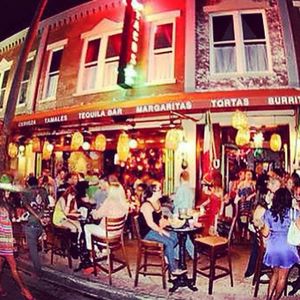 Image post by @roccostacos on Instagram