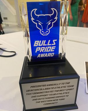 Image post by @ubwomenstennis on Instagram