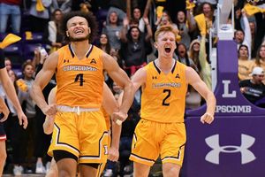 Image post by @asunsports on Instagram